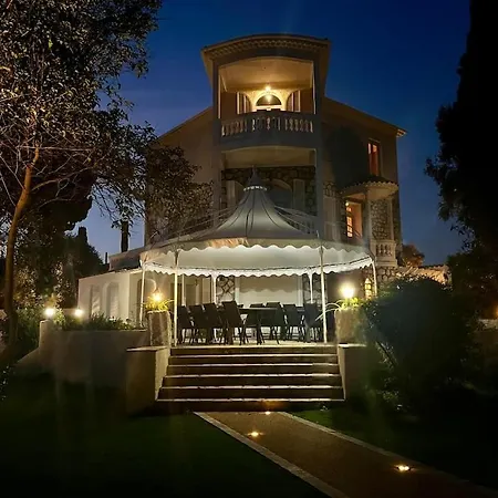 Readmyhostprofile! Private 6 Ac Bedrooms Villa With Pool * 케인즈수르메르