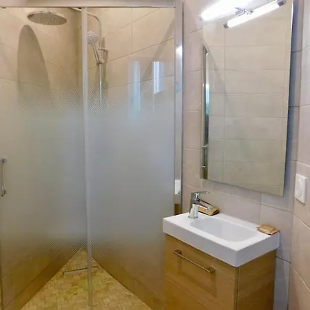 Readmyhostprofile! Private 6 Ac Bedrooms Villa With Pool 아파트 *