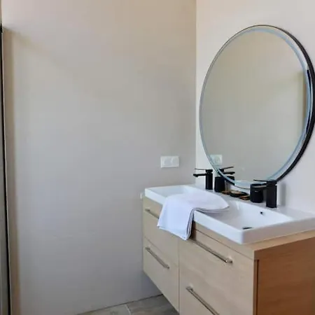 Readmyhostprofile! Private 6 Ac Bedrooms Villa With Pool 아파트 케인즈수르메르