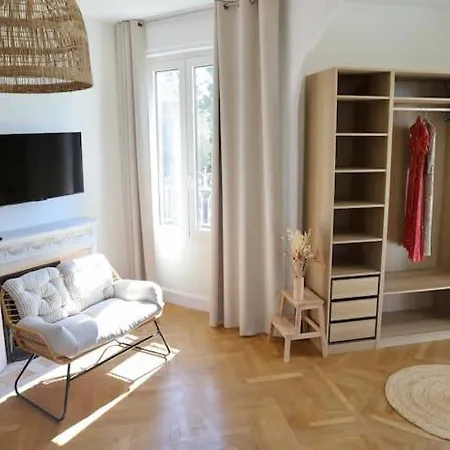 Readmyhostprofile! Private 6 Ac Bedrooms Villa With Pool 케인즈수르메르