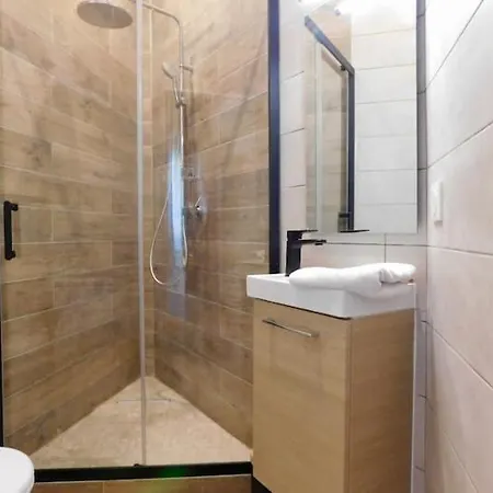 Readmyhostprofile! Private 6 Ac Bedrooms Villa With Pool 아파트 케인즈수르메르