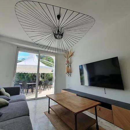 Readmyhostprofile! Private 6 Ac Bedrooms Villa With Pool 아파트